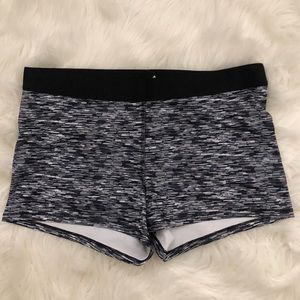 WORKOUT SHORTS 💪🏽